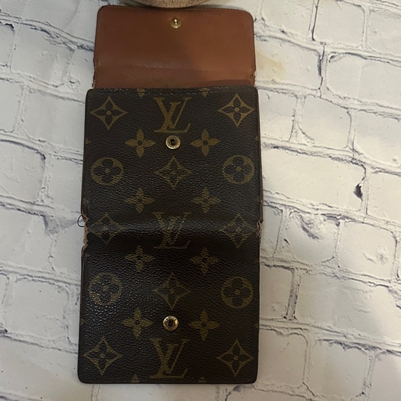 Louis Vuitton Dark Brown Monogram Wallet - Picture 9 of 9
